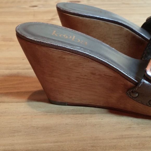 Kooba Wedge Slides - Picture 4 of 6